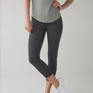 Lululemon heathered grey leggings cropped